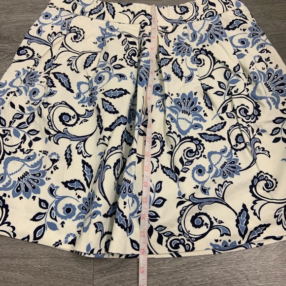 LOFT Blue White Flower A-line Box Pleat Mini Skirt - Picture 7 of 7